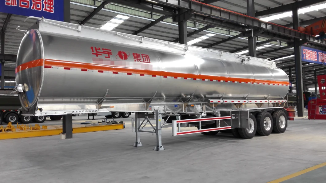 3 Axle 30000L/40000L/50000L Carbon Steel/Stainless Steel/Aluminum Alloy Tank/Tanker Truck Semi Trailer for Oil/Fuel/Diesel/Gasoline/Crude/Water/Milk Transport